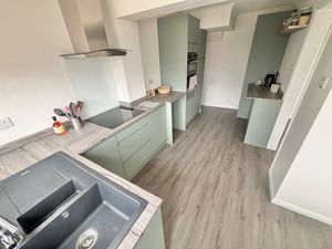 Photo 9- click for photo gallery